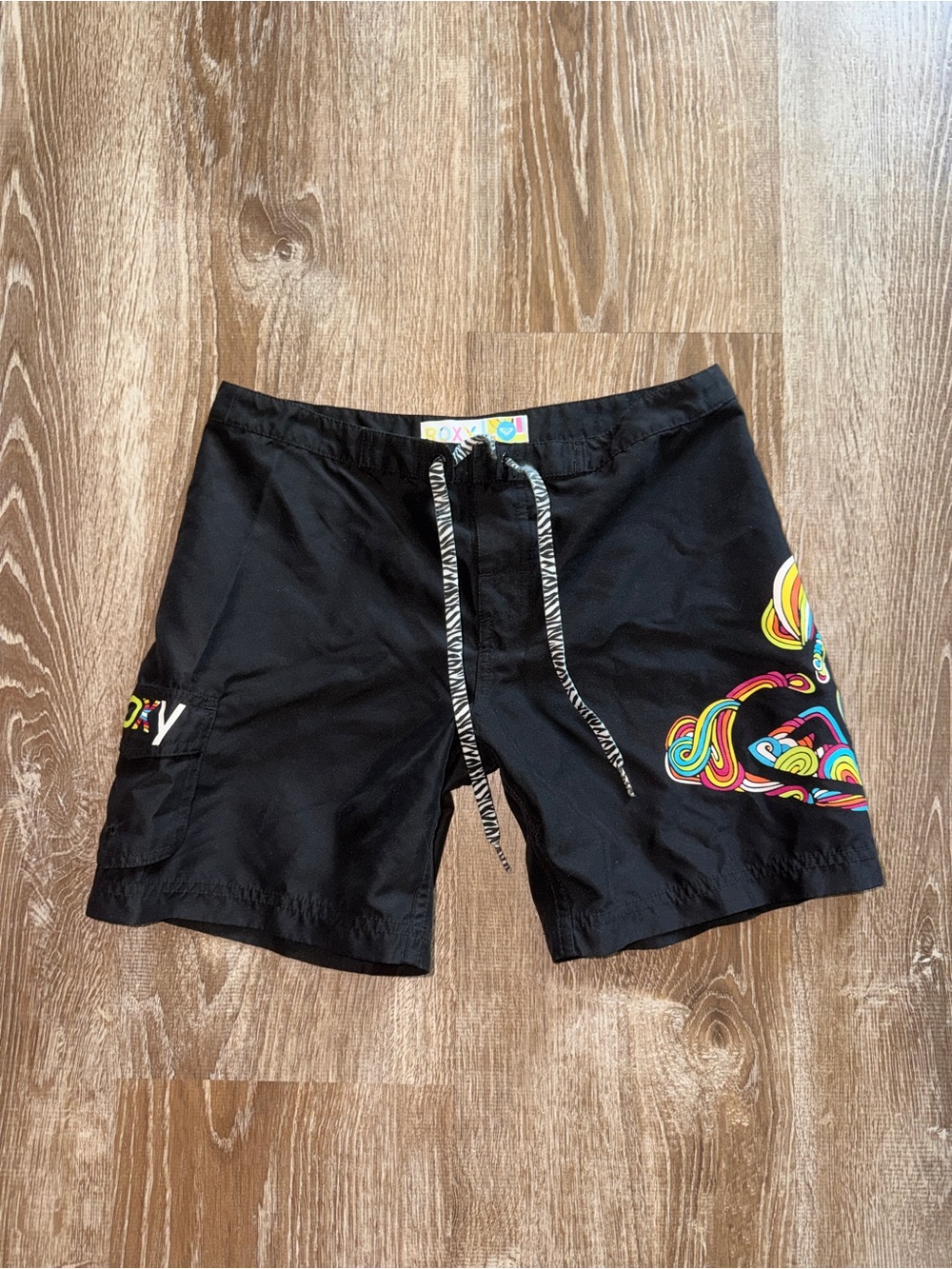 Vintage Y2K Roxy Black Swim Trunks with Multicolor Wave Print